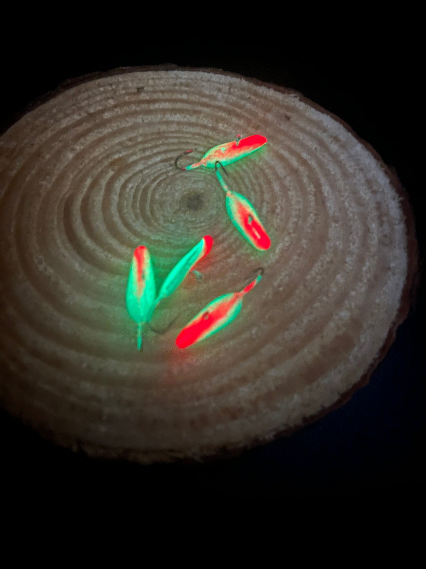 Tetr-Totr Jig - Glow White/Glow Red