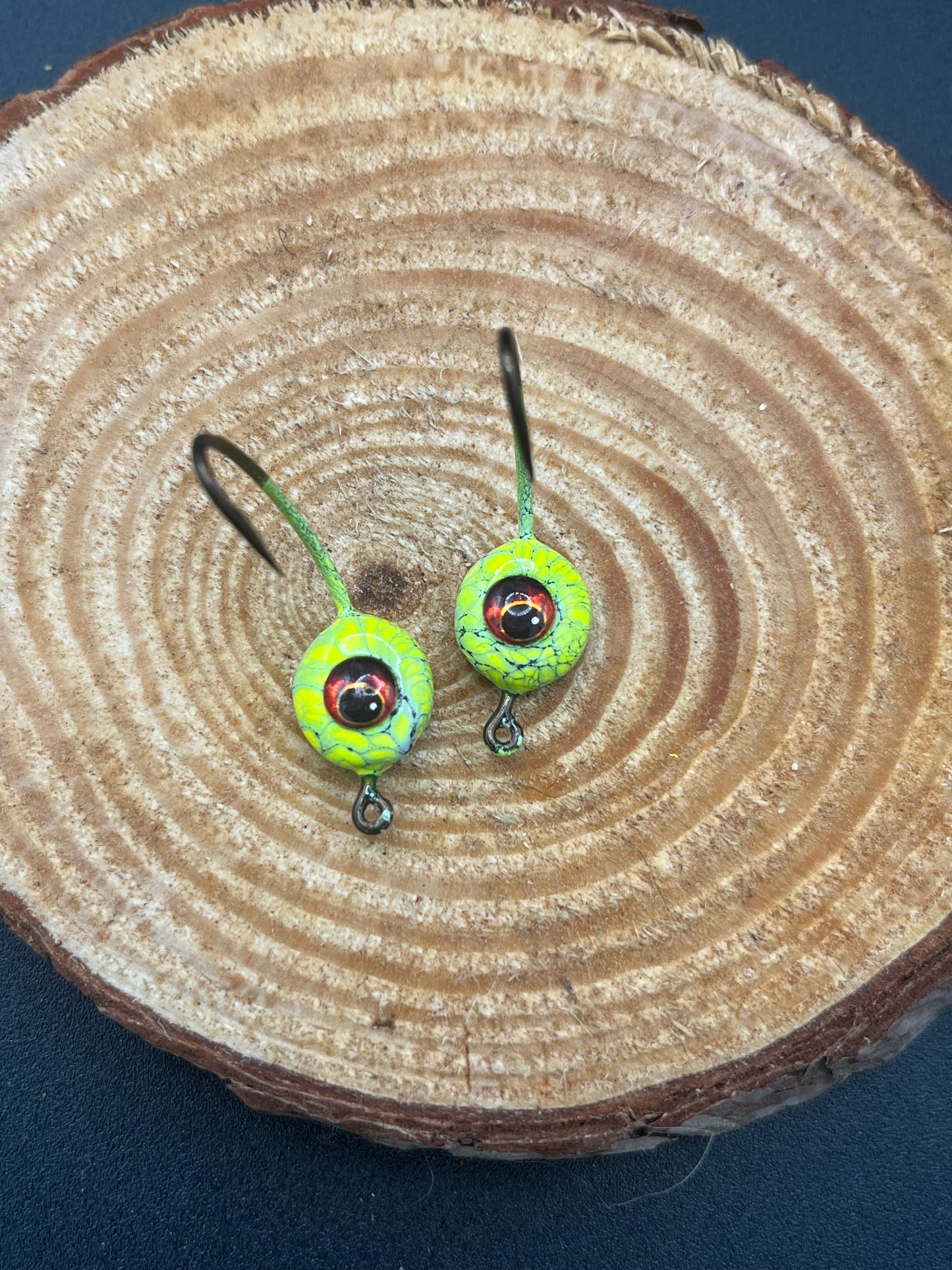 Stand Up Jig - Chartreuse Yellow/White Double Trouble